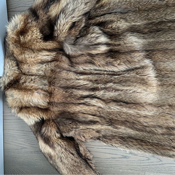 Authentic fur coat - Picture 2 of 14